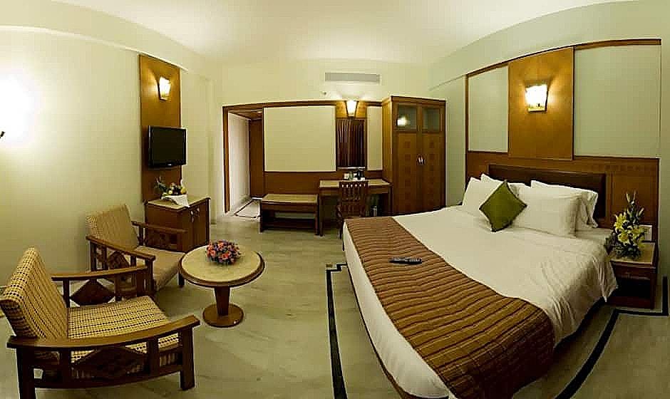 JP Chennai Hotel Executive Double or Twin Room 11